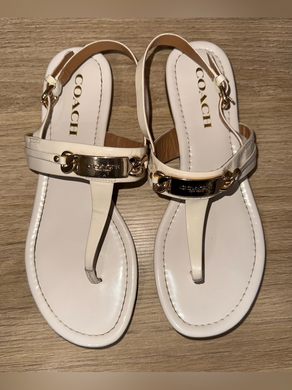 COACH Women's Ivory Leather T-Strap Sandals with Gold Hardware. Size 7/5.